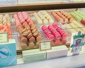 В Москве откроется филиал знаменитого бутика сладостей Ladurée