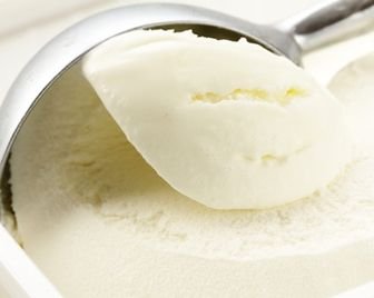 ОАЭ начинает продажу мороженого из верблюжьего молока