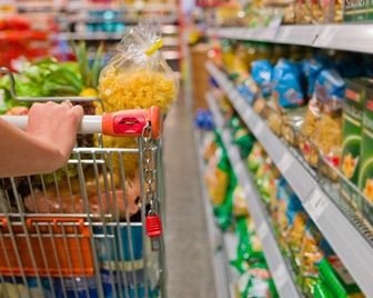 Французские супермаркеты больше не будут выбрасывать еду